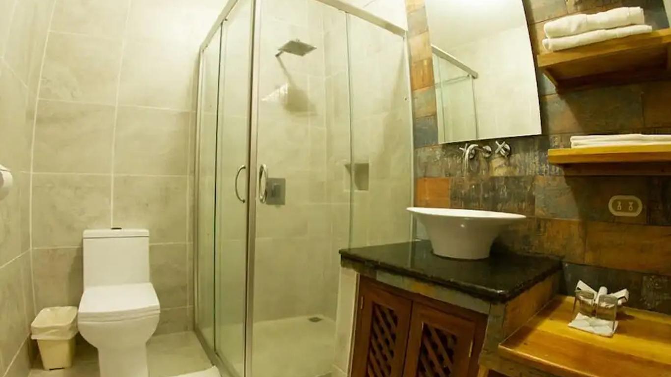 Hotel Dos Mundos Panajachel