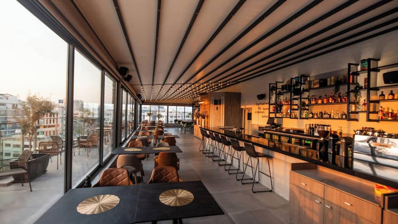 Rise Urban Art Hotel