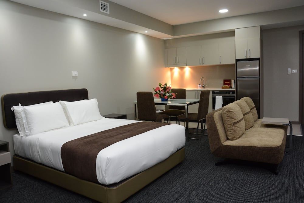 Ratsun Nadi Airport Apartment Hotel - Nadi - Bedroom