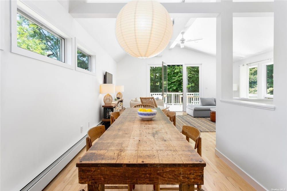 Walk to Breakwater Beach in Heart of Wine Country - Mattituck - חדר אוכל
