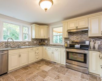 Beautiful Large Home in Edgemont Glen mills area - Glen Mills - Kuchyň