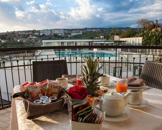 4 Spa Resort Hotel - Aci Castello - Balkon