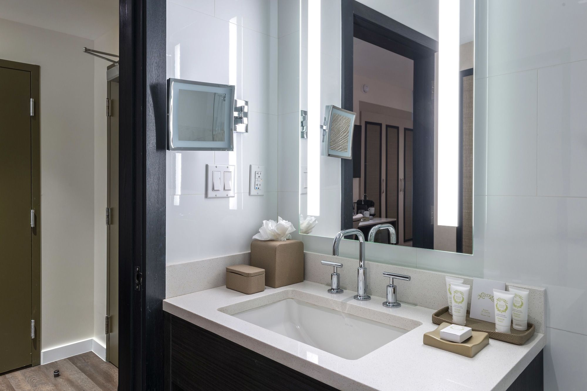 Bathroom view of The Marlin Hotel