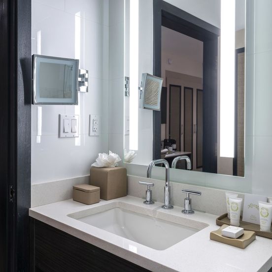 Bathroom view of The Marlin Hotel