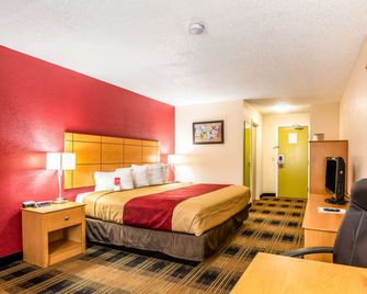 Econo Lodge Topeka at Wanamaker - Τοπίκα - Κρεβατοκάμαρα