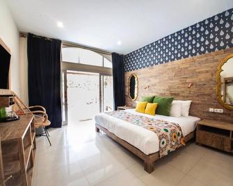 Pesona Beach Resort & Spa - Pemenang - Schlafzimmer