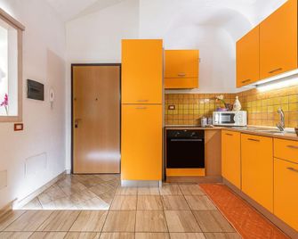 Bed And Breakfast Dorgali - Dorgali - Keuken