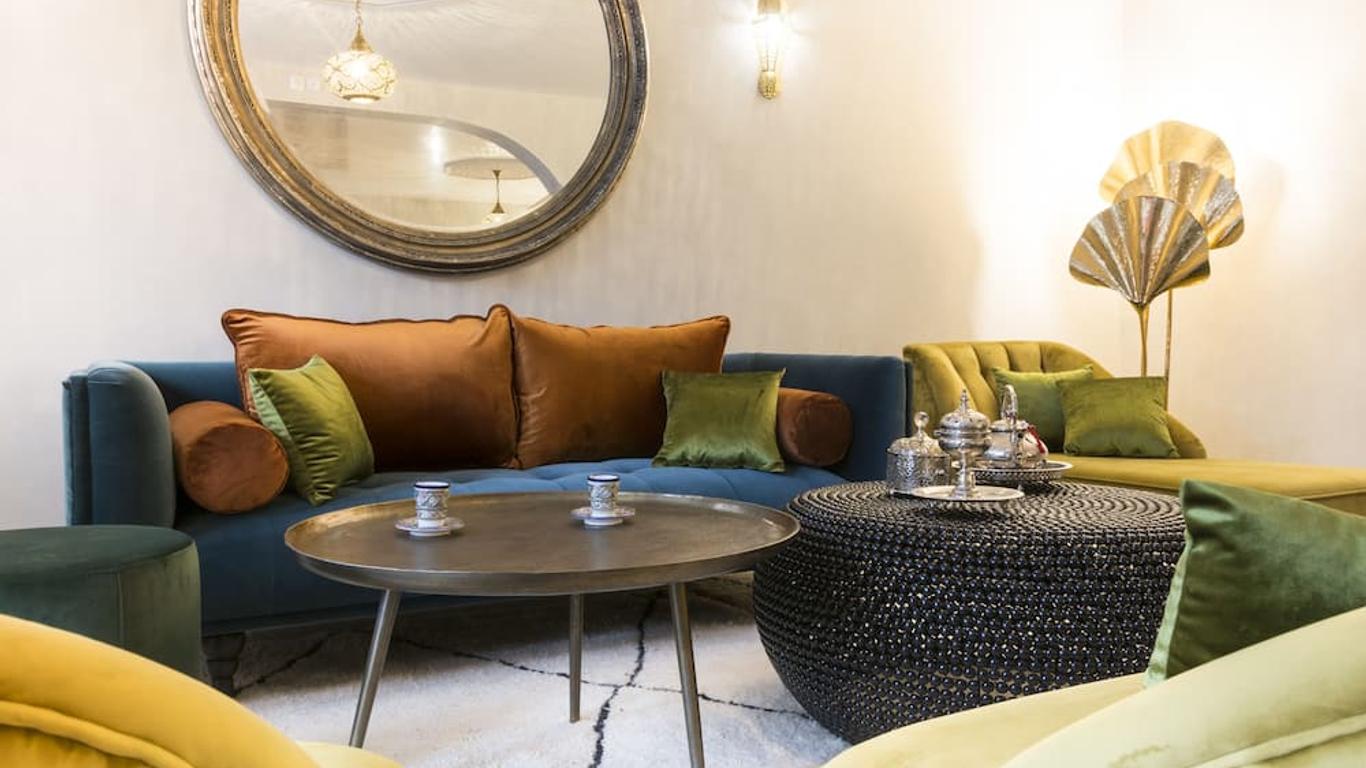 Les Portes de l'Orient