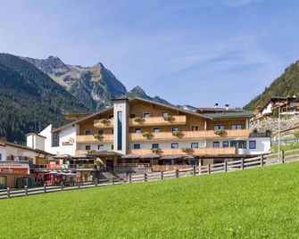 Hotel Panorama - Finkenberg - Building