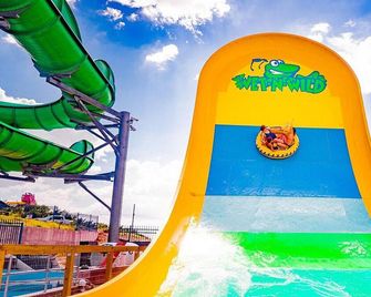 Casa Sunnyside 3min Wet N Wild - Anthony