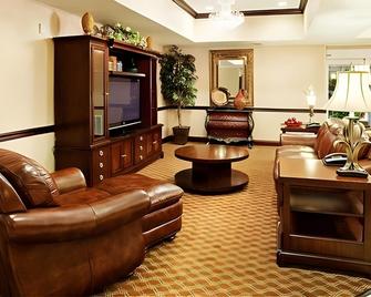 Holiday Inn Express Carrollton - Carrollton - Living room