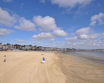 Follis Cottage - Weymouth - Beach