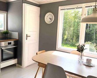 Panoramablick - Meer - Familien - Remote Work - Fjällbacka - Essbereich
