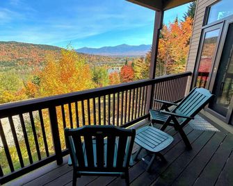 Cr16 Ski in Out Luxury Home in Bretton Woods Great Views Pool gym Passes - Whitefield - Balcony