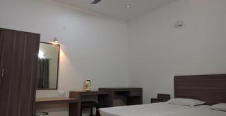 Hotel Pawan - Agra - Bedroom