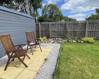 Hideaway Pod Near Loch Ness For A Tranquil Retreat - Drumnadrochit - Patio