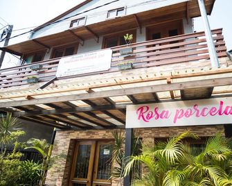 Albergaria Porcelana - São Tomé - Edifício