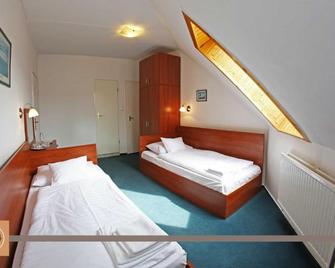 Hotel Fonix - Fünfkirchen - Schlafzimmer