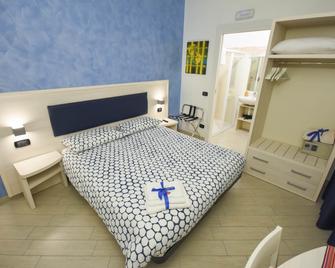 Bel Sorriso Varese - Dormire Felice Rooms & Apartments - Varese - Slaapkamer