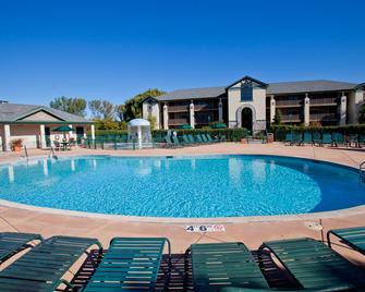 Holiday Inn Club Vacations at Lake Geneva Resort - Lake Geneva - Zwembad