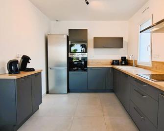 Maison tout confort proche Azay-le-Rideau 8 p - Azay-le-Rideau - Cuisine