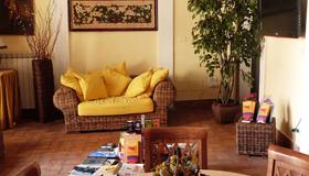Hotel Etnea 316 - Catania - Living room