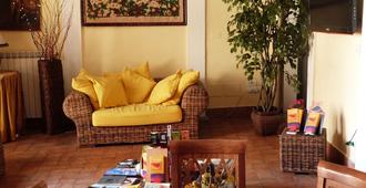 Hotel Etnea 316 - Catania - Sala de estar