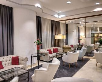Hotel Gran Via - לוגרונו - טרקלין