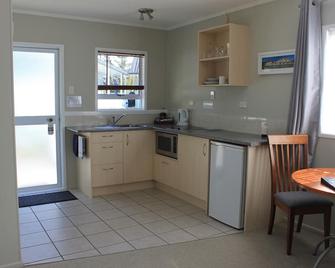 灰樹叢精品汽車旅館 - 哈魯魯 - 派希亞 - 廚房