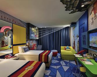 فندق ذا لاند أوف ليجيندز كينقدوم بمفهومه الترفيهي المبتكر - بيليك - غرفة نوم