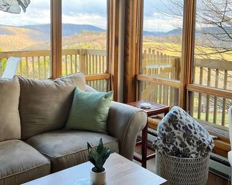 Mountain Vista Chalet at Cherry Springs | Pa Grand Canyon, Pine Creek, Wellsboro - Galeton - Sala de estar