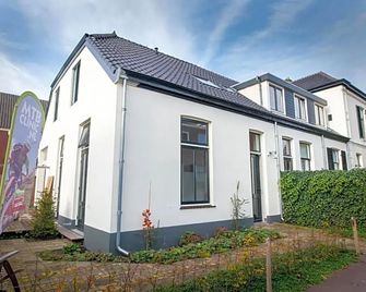 sport B&B De Veluwezoom - Velp - Building