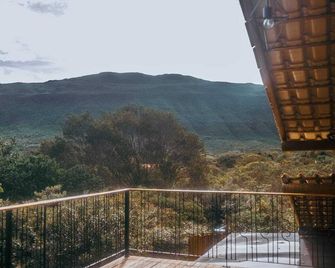 Cozy 2-Bedroom Chalet In Charming Vale Do Capão - Chapada Diamantina- Ba Brasil - Palmeiras - Balcon