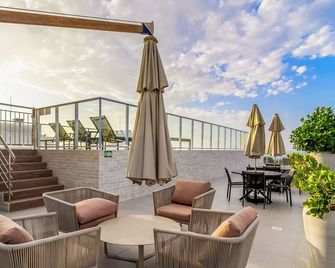 Lindos Studios Vec - Bombinhas - Balcony