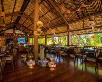 Malhar Machi Mountain Resorts - Kolvan - Restaurant
