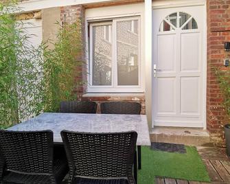 Iluka - Ault - Patio