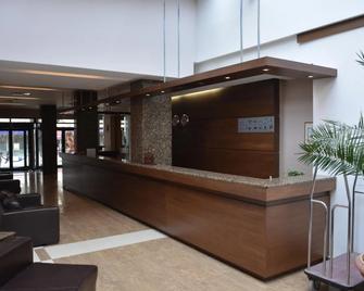 Hotel Presidivm Palace - Troyan - Rezeption
