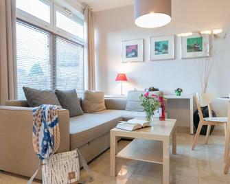 Seestrasse 30a - Borgerende-Rethwisch - Вітальня