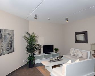 The Beach House - Willemstad