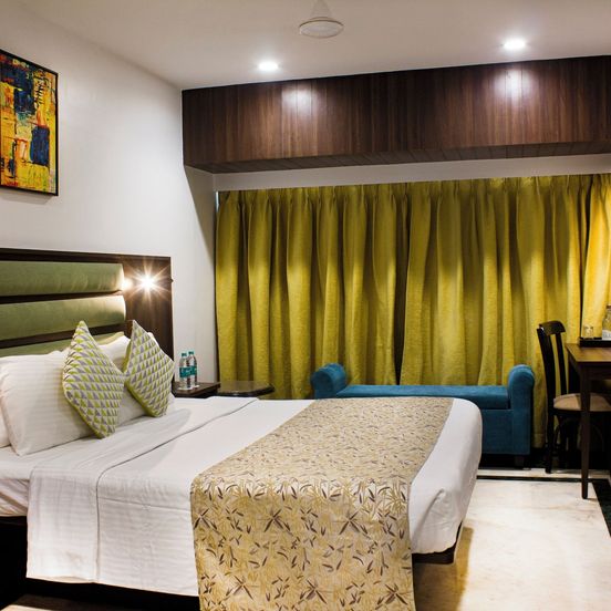 The Emerald Hotel image 1