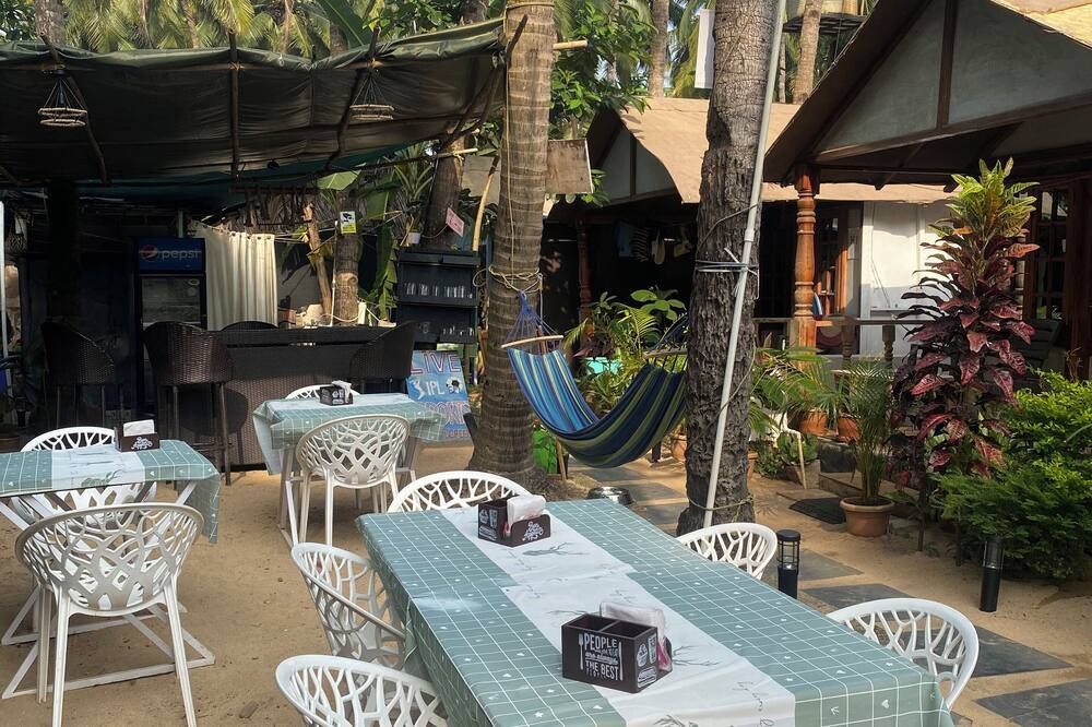 Tropical Bay - Palolem - פטיו