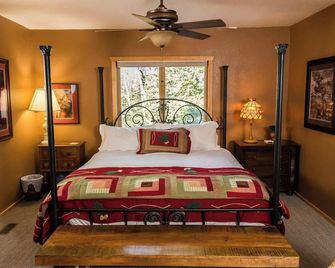 Surrounded by nature and the great outdoors! - Brian Head - Bedroom