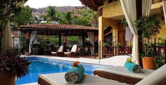Hotel Villas Las Azucenas - Zihuatanejo - Pool