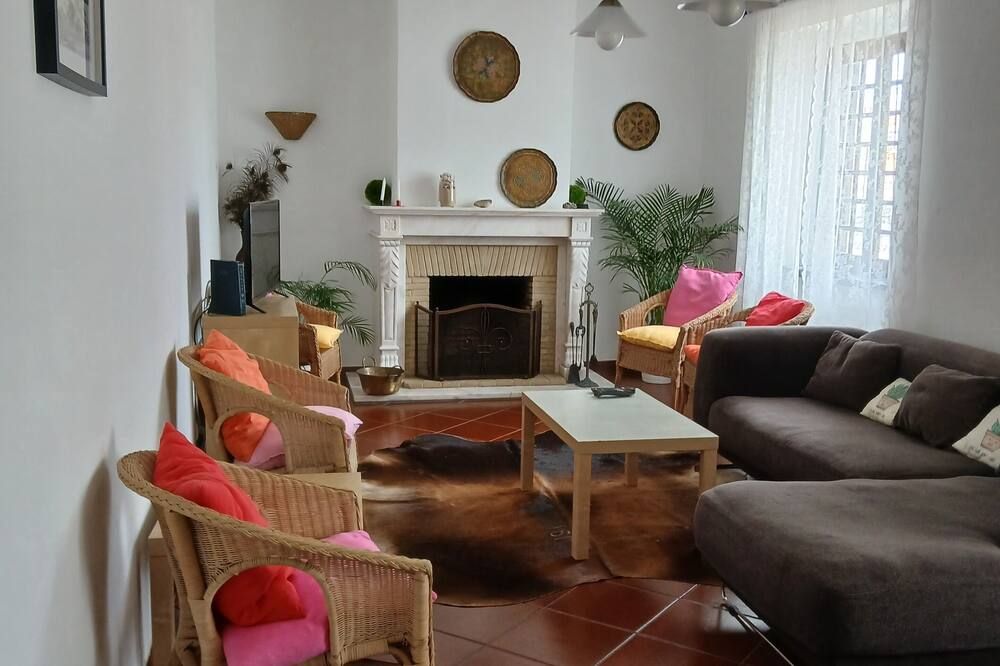 Portuguese Traditional Villa - Atouguia da Baleia - Living room