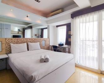 Best Location 1BR without Living Room Apartment Braga City Walk By Travelio - Bandung - Habitación