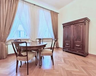 Aaa Stay Market Square Old Town - Varsova - Ruokailuhuone