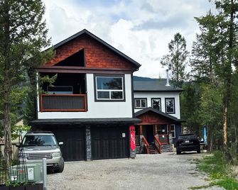 Copper Rose Retreat B&B - Invermere - Gebäude