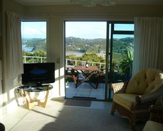 Swallows Nest Accommodation - Paihia - Soggiorno