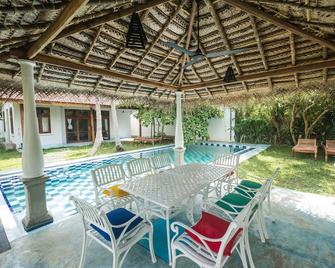The Rock Villas - Ahangama - Veranda