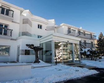 Malucri Resort - Borgo Celano - Edificio